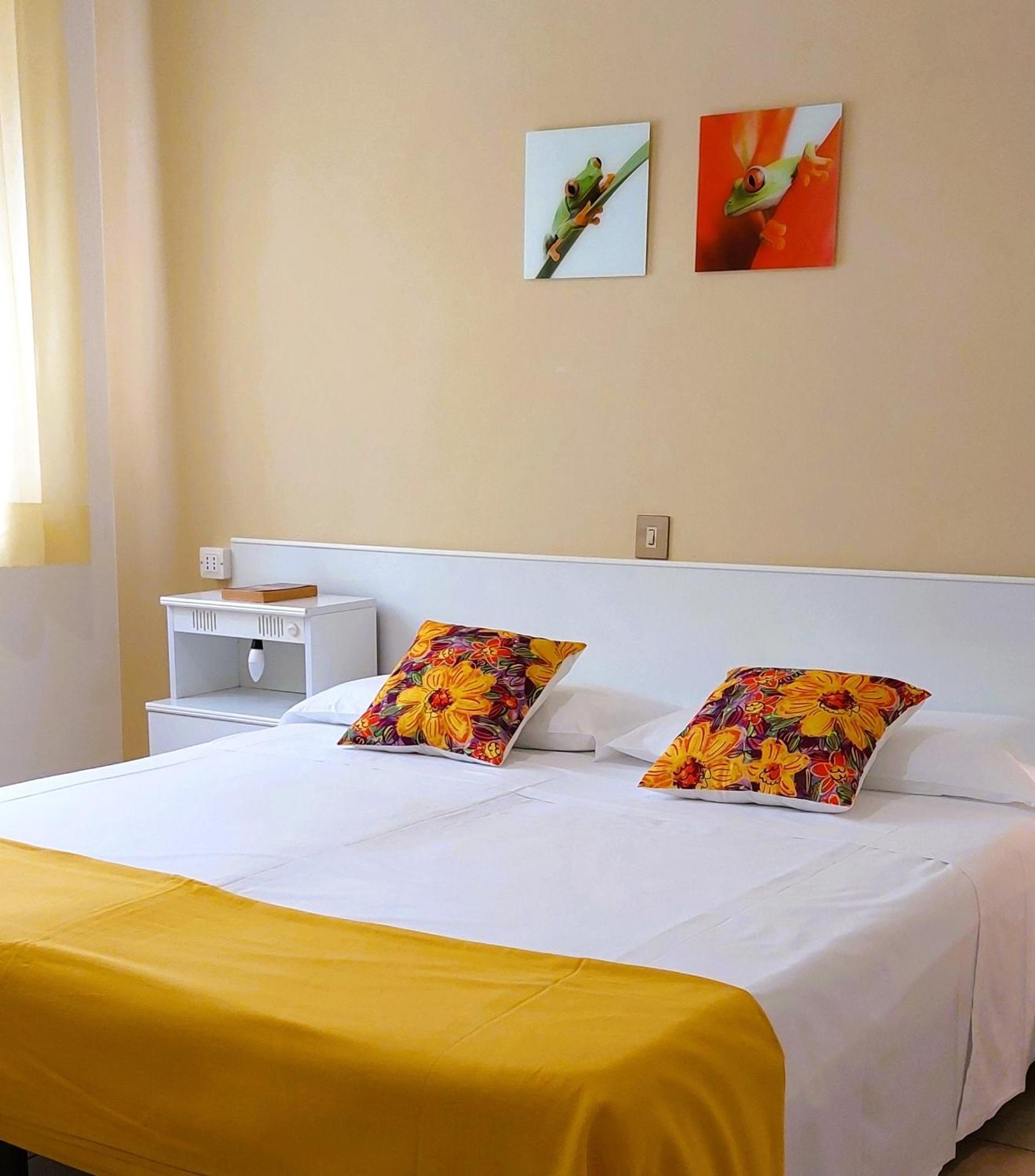Hotel Garden B&B Маротта Екстер'єр фото